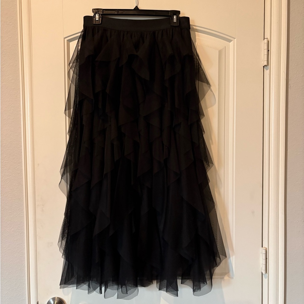 Chelsea & Violet Black Asymmetrical Skirt